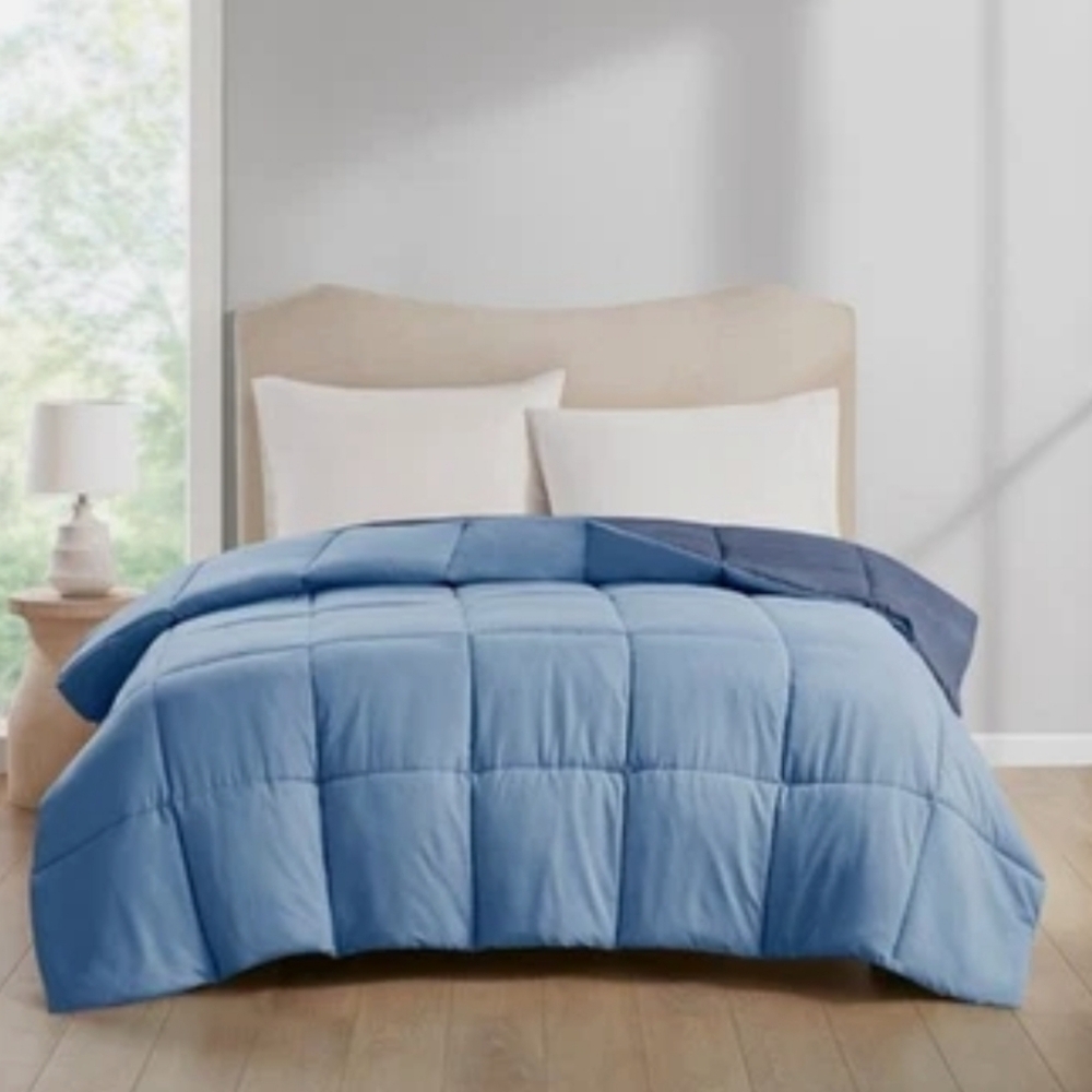 DOWN ALTERNATIVE COMFORTER